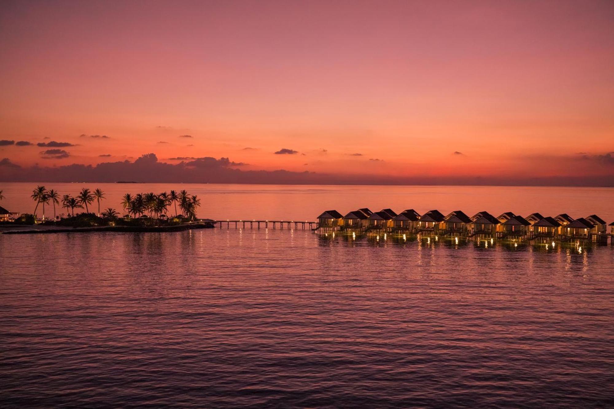 Oblu Select Lobigili - Premium All-Inclusive With Free Transfers Malé Esterno foto